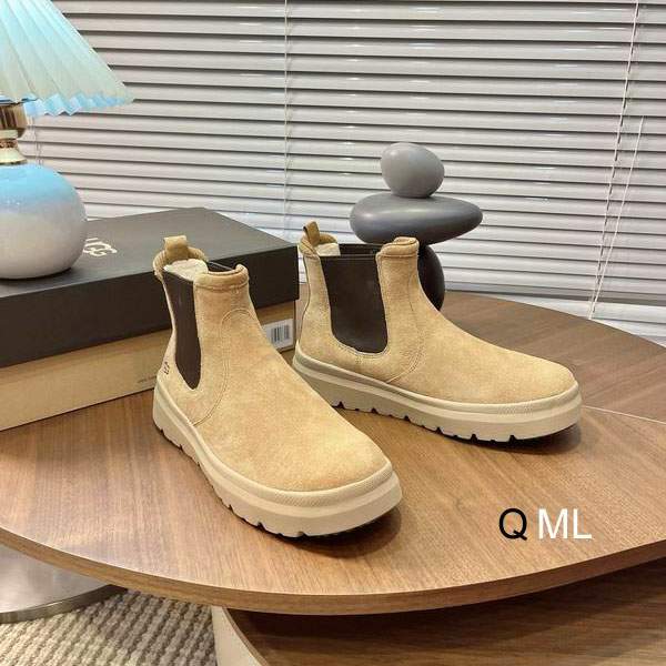 Picture of UGG Shoes _SKUUGGsz35-40ML110419785